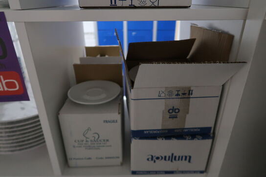 Parti tallerkner, kopper, kander mm. 