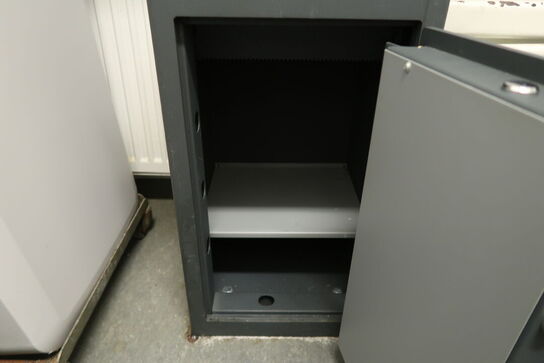 Pengeskab, Chubb safes med nøgle