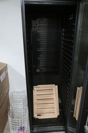 Vinkøleskab, Gross VKG 571