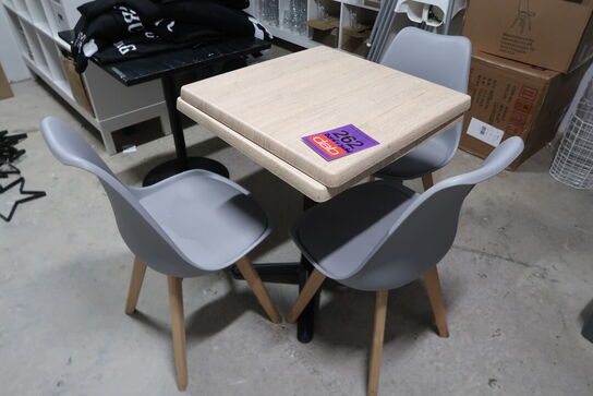 Cafebord med 3 stk. stole