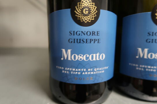 6 flasker Mousserende vin