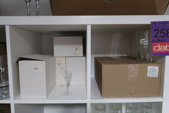 Stort parti glas & kopper mm.