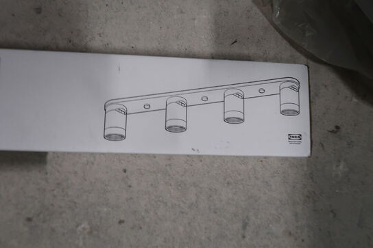 Skinnespot 4 spot sort Nymåne