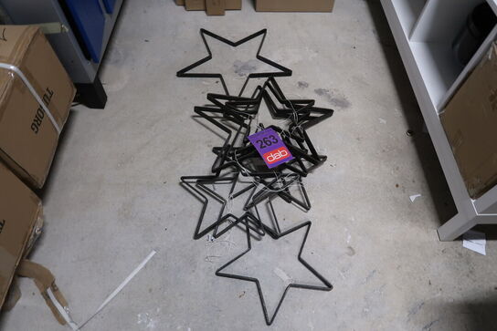 Diverse julestjerner i metal