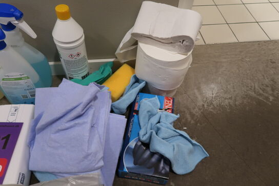 Diverse rengøringsartikler