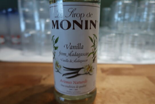 2 flasker Sirop de Monin Peach/Vanille, 1 stk. Cognac Gautier 