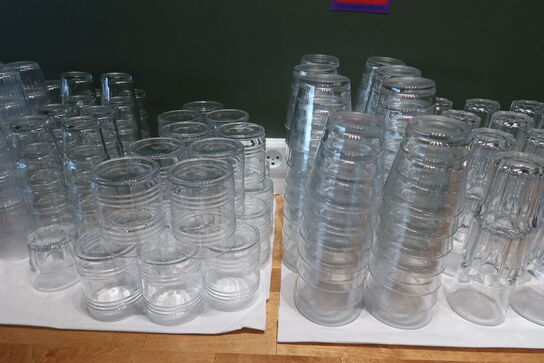 Stort parti glas & service