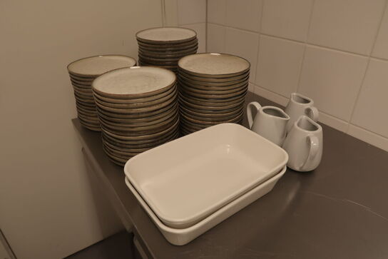 Diverse tallerkner SIAKI mm. 