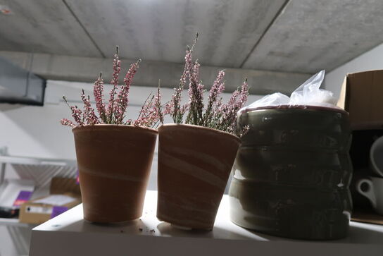 Parti tallerkner, kopper, kander mm. 