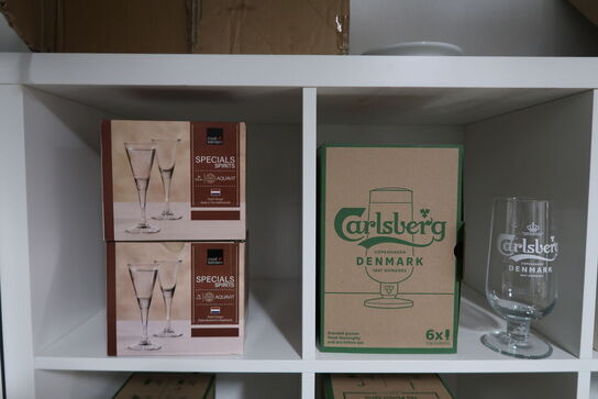 Stort parti glas & kopper mm.