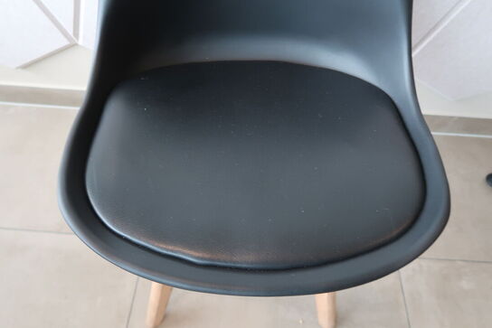 Cafebord med 2 stk. stole