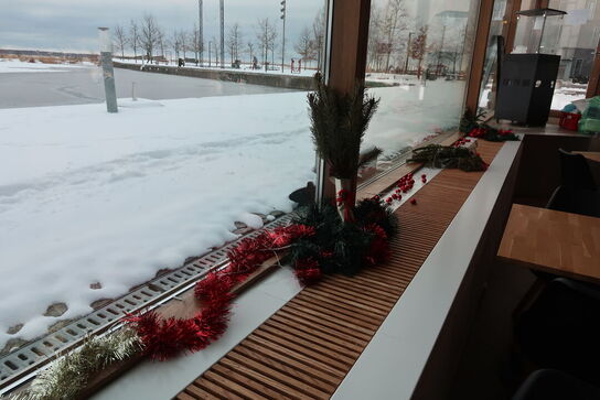 Stort parti julepynt