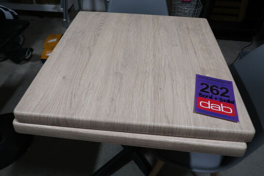 Cafebord med 3 stk. stole