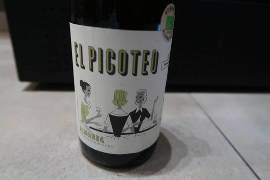 9 flasker Hvidvin El Piuteo Almansa