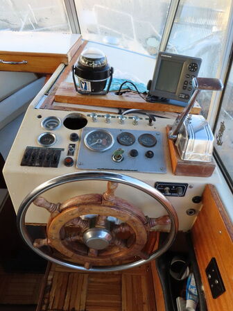 28 fod motorbåd, BANNER 28, glasfiber båd