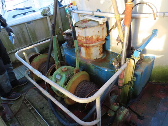 37 fod hæktrawler/fiskefartøj, glasfiber årgang 1975