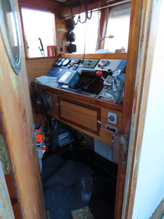 28 fod selvlænsende hæktrawler/garnfartøj, lærk på eg årgang 1970