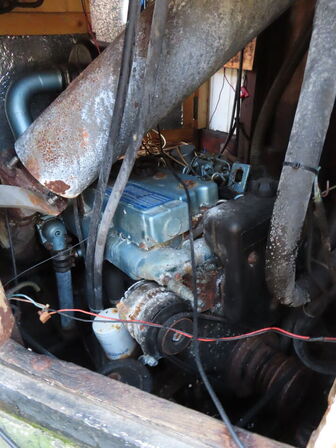 26 fod selvlænsende bundgarnsjolle, lærk på eg