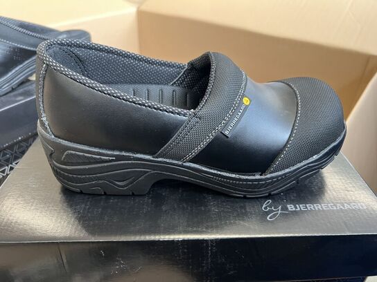 Arbejdssko BJERREGAARD TRÆSKO M. KAPPE str. 40