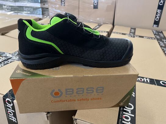 Arbejdssko BASE CA-B0822-CWE str. 47