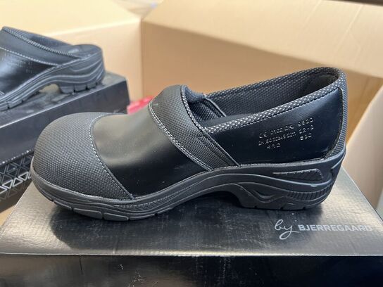 Arbejdssko BJERREGAARD TRÆSKO M. KAPPE str. 40