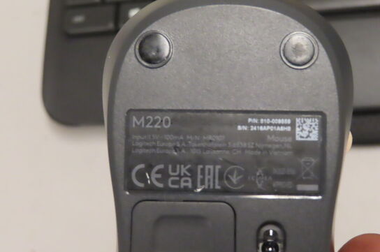 2 stk tastatur og 2 stk mus LOGITECH