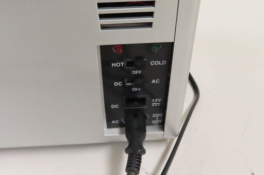 Minikøleskab BILTEMA