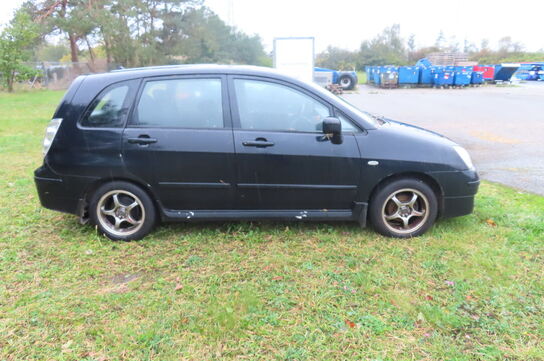 Suzuki Liana