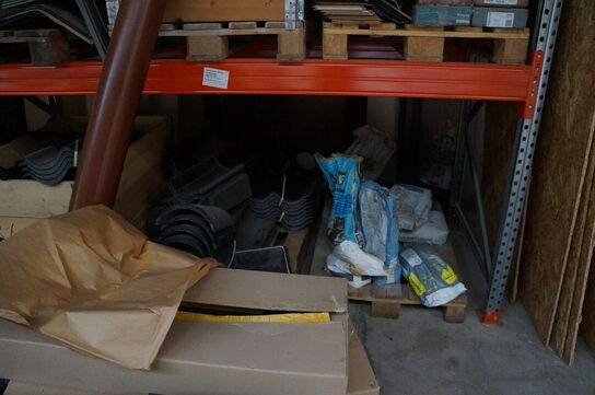 3 fags pallereol med indhold af diverse teglsten mv.