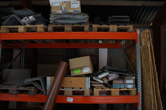 3 fags pallereol med indhold af diverse teglsten mv.