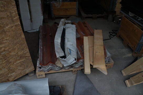 3 fags pallereol med indhold af diverse teglsten mv.