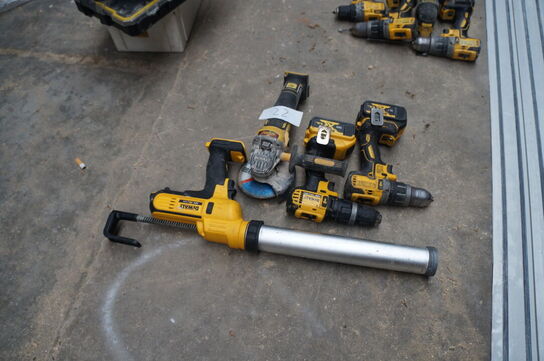 4 stk. Elværktøj DEWALT 