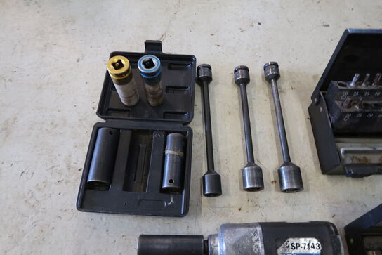 Trykluftslagnøgle + diverse toppe 