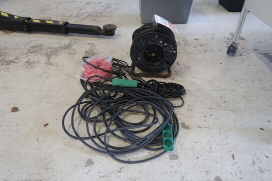 Diverse forlængerledninger m.m. 