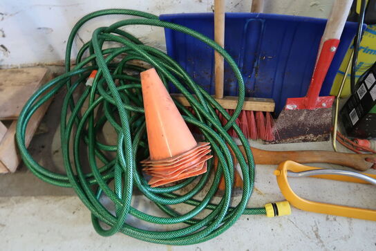 Diverse haveredskaber 