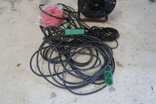 Diverse forlængerledninger m.m. 