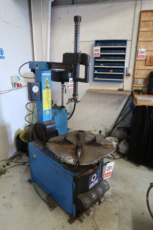 Dækmaskine, Giuliano S222GT 