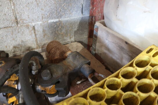 Palle med hydrauliskværktøj