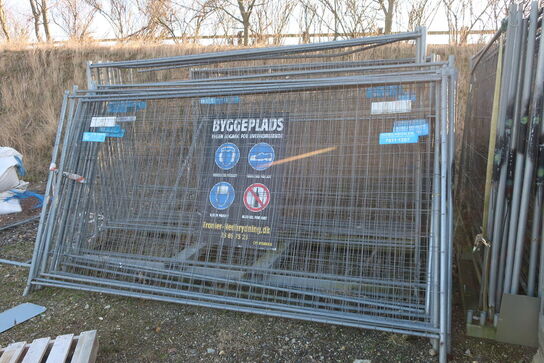 Div. Byggepladshegn med fødder