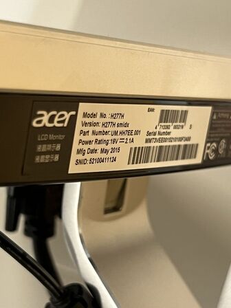 Elhævesænkebord inkl. indhold og IT udstyr