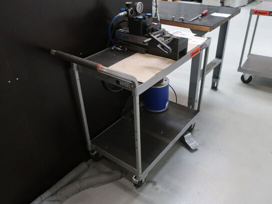 Arbejdsbord på hjul