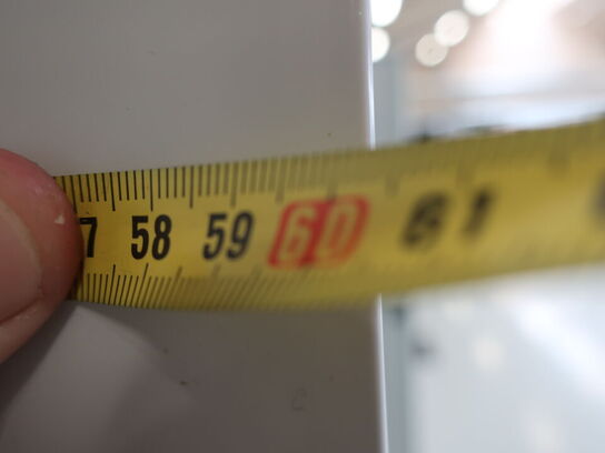 Stålskab 101x200x60 inkl. indhold