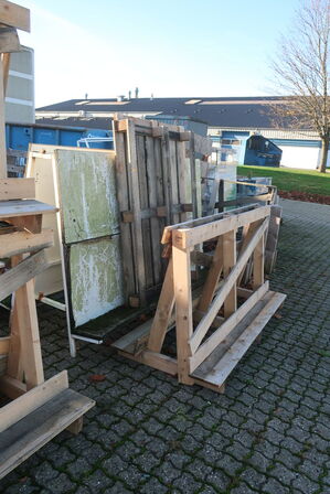 Diverse træstativer