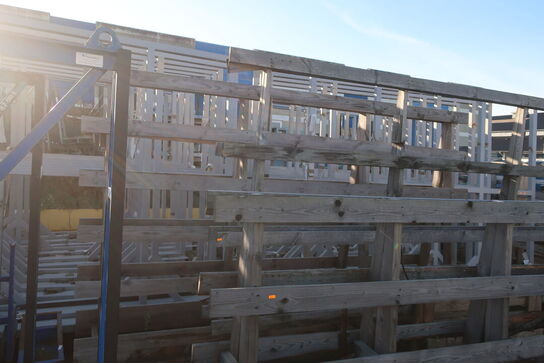 Diverse træstativer