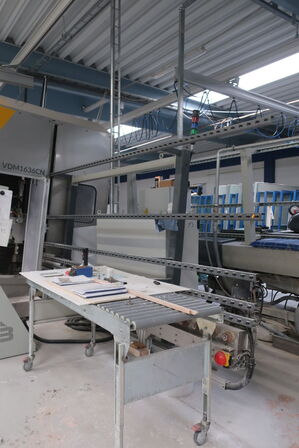 Vertikal bore-/fræsemaskine BAVELLONI VDM1636