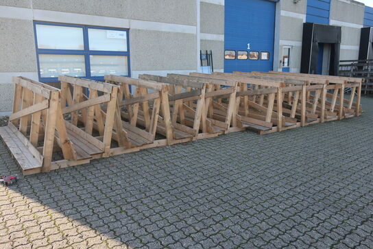 Diverse træstativer