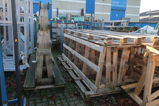 Diverse træstativer