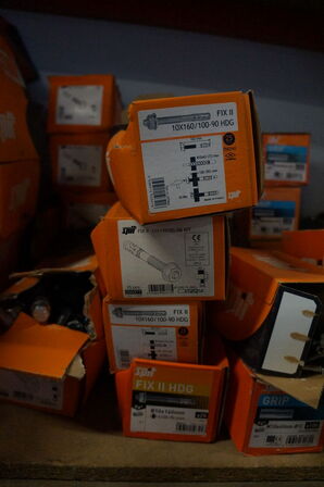 Stort parti diverse søm/skruer SPIT