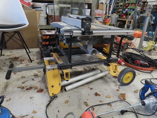 Bordrundsav DEWALT DWE7485-QS