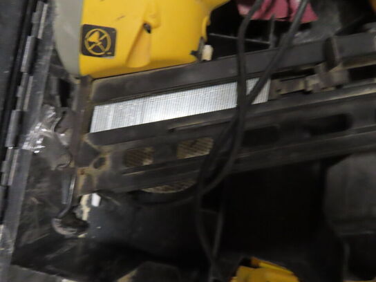 2 stk. el-værktøj DEWALT & MAKITA